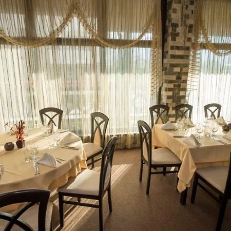 Hotel Rhodopi 4*